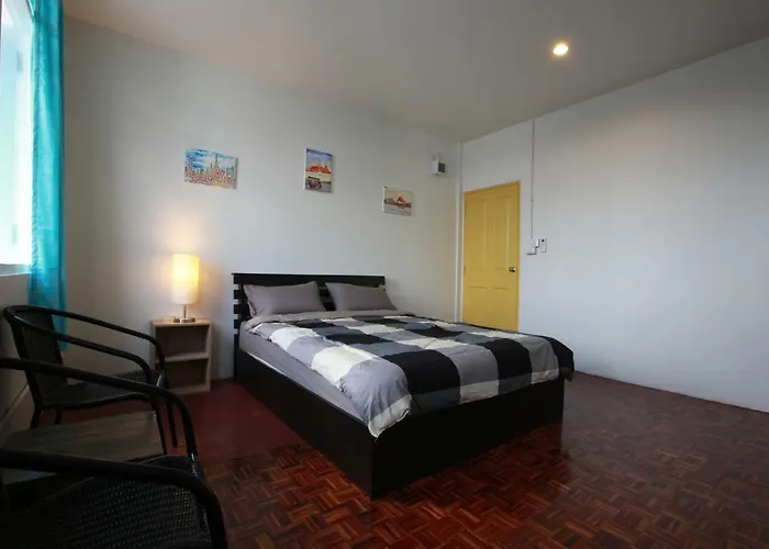 Zee Thai Hostel