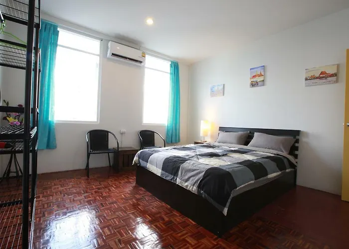Zee Thai Hostel